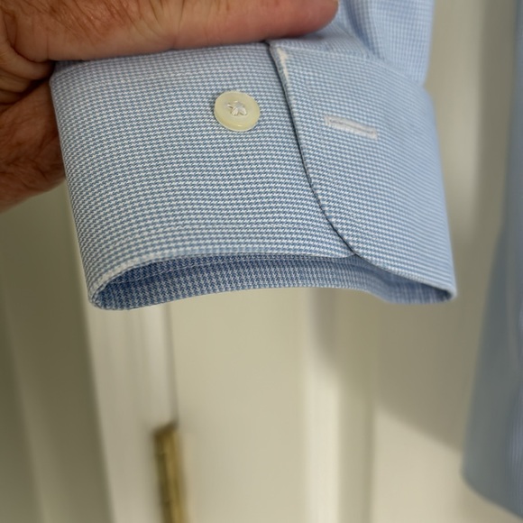 Brooks Brothers blue & white mini houndstooth dress shirt in size 16 1/2 -2/3. - Picture 6 of 12
